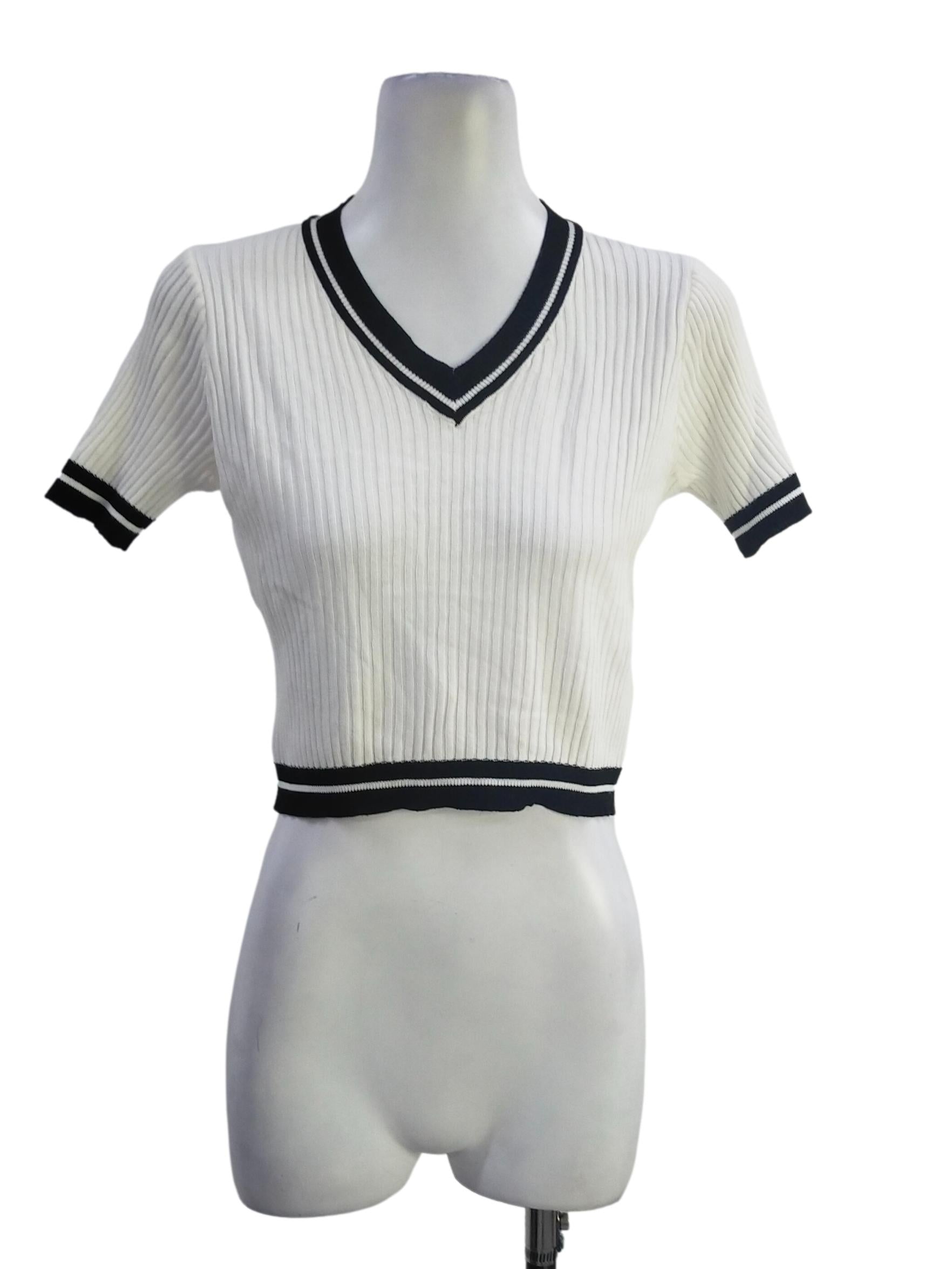 Dazy White With Black Lining Top REFASH REFASH Malaysia dazy-white-with-black-lining-top-refash-refash-malaysia