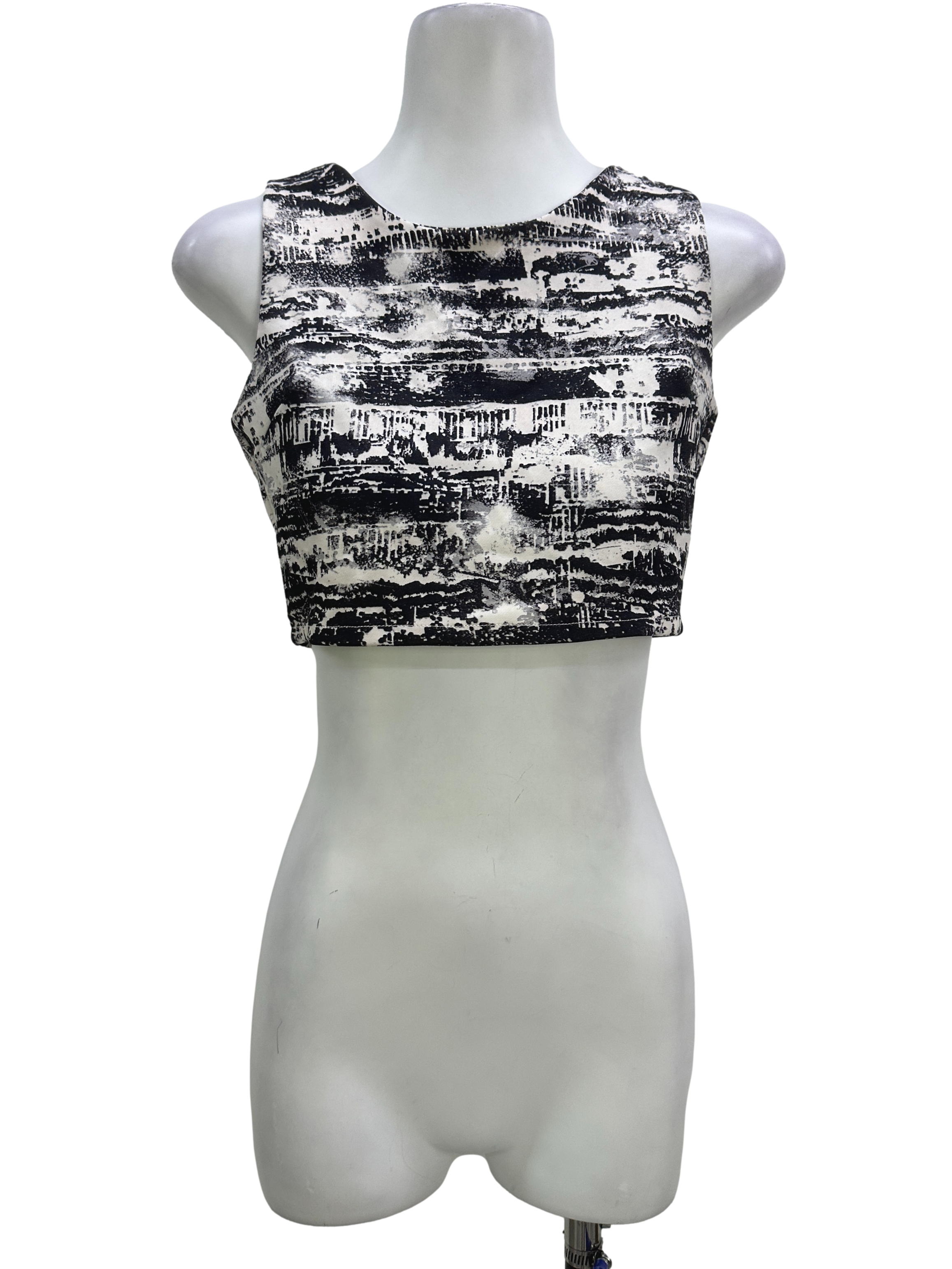 Black And White Sleeveless Crop Top