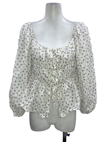 Whitefloral Puffed Sleeve Top