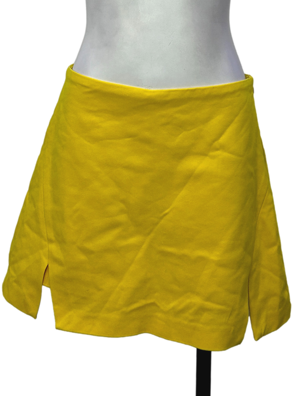 Zara Yellow Plain Skorts REFASH REFASH Malaysia zara-yellow-plain-skorts-refash-refash-malaysia